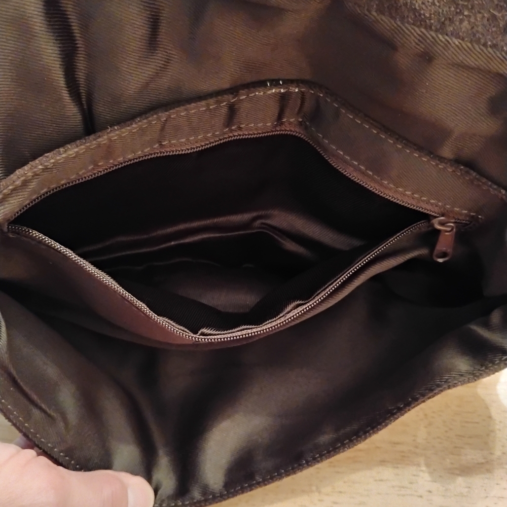 Vintage Y2K Genuine Leather Brown, Tan and Red Shoulder Bag - Picture 4 of 16